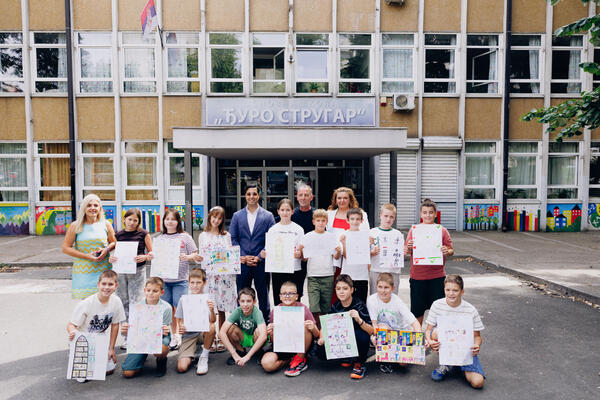Kultura stanovanja uči se odmalena: učenici OŠ &bdquo;Đuro Strugar&ldquo; osmislili kućni red za beogradske zgrade