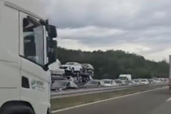IMA MRTVIH! Teška nesreća na "krivini smrti" kod Kolara, saobraćaj obustavljen (VIDEO)