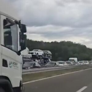 IMA MRTVIH! Teška nesreća na "krivini smrti" kod Kolara, saobraćaj obustavljen (VIDEO)