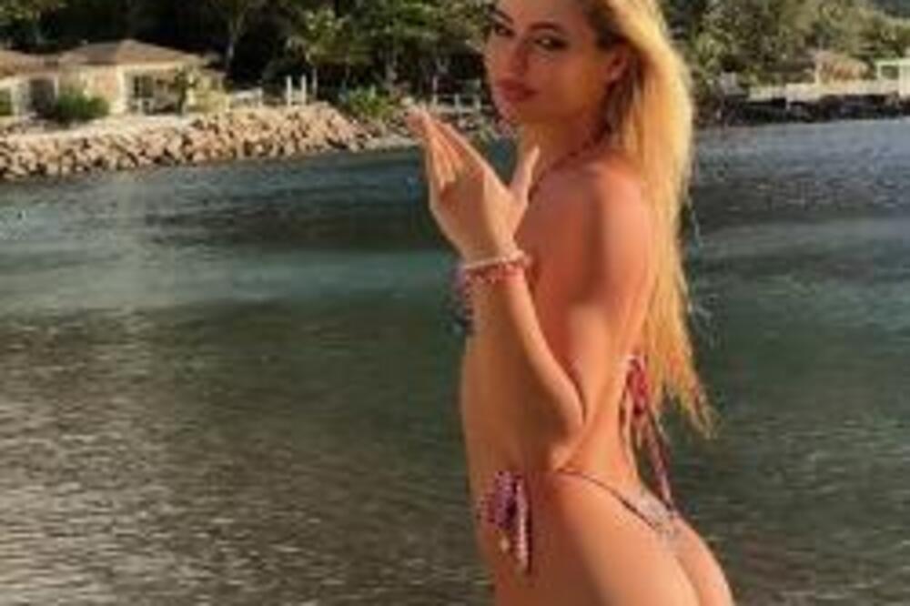 ŠOKIRALA NAROD, SVI SE UPLAŠILI DA JE ZAUVEK KRAJ! A onda se SKINULA i pokazala RASNE OBLINE: "PENZIJA MI ZVUČI..."