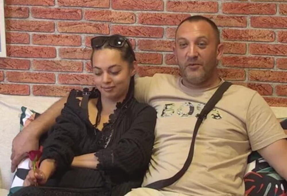PREKINUO EMISIJU NAKON ŠTO JE SAZNAO ŠTA MU MAJKA MISLI O DEVOJCI! Šok reakcija Stojinog sina - poručio joj OVO