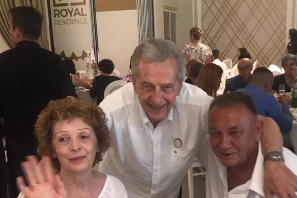 SKUVALA MU KAFU, A IZA NJEGA OSTALE SAMO PAPUČE! Novi detalji SMRTI brata Miroslava Ilića, ŽENA OVAKO SAZNALA