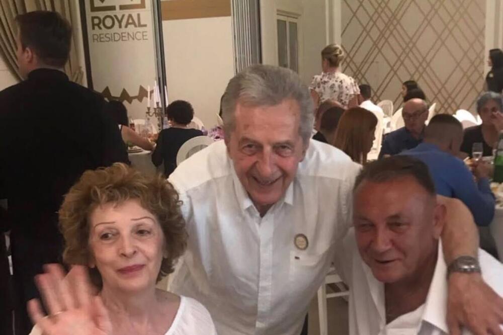 SKUVALA MU KAFU, A IZA NJEGA OSTALE SAMO PAPUČE! Novi detalji SMRTI brata Miroslava Ilića, ŽENA OVAKO SAZNALA