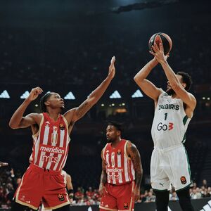 Zvezda izgubila na premijeri: Žalgiris u finišu utišao Arenu!