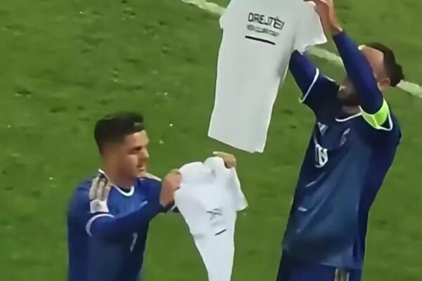 SKANDAL U PRIŠTINI: Murići posle gola pokazao poruku podrške bivšim liderima OVK! UEFA na potezu (VIDEO)
