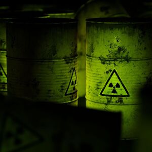 UŽASAVAJUĆE! BAČENO 150.000 TONA RADIOAKTIVNOG OTPADA! Džinovska bomba otkucava: SMRTONOSNA BURAD POČELA DA CURE!