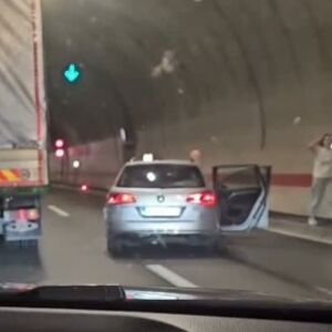 Lančani sudar na auto-putu "Miloš Veliki"! Drama u tunelu kod Čačka, stvorile se ogromne kolone (VIDEO)