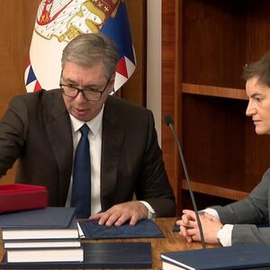 "Čast mi je da čuvam ovu poziciju do izbora novog predsednika": Oglasila se Ana Brnabić nakon preuzimanja dužnosti