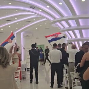 Mreže se usijale zbog srpske i hrvatske zastave na svadbi u Travniku: Potez ovih svatova uzbudio region! VIDEO