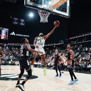 Parni valjak redom deli lekcije: Partizan razbio Pariz uz veliku podršku Grobara!