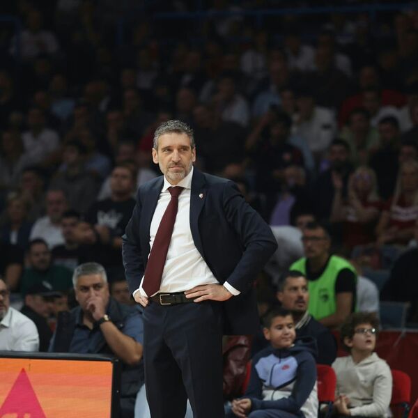 Ubedljiva pobeda Zvezde: Crveno-beli pokazali mišiće pred derbi sa Partizanom