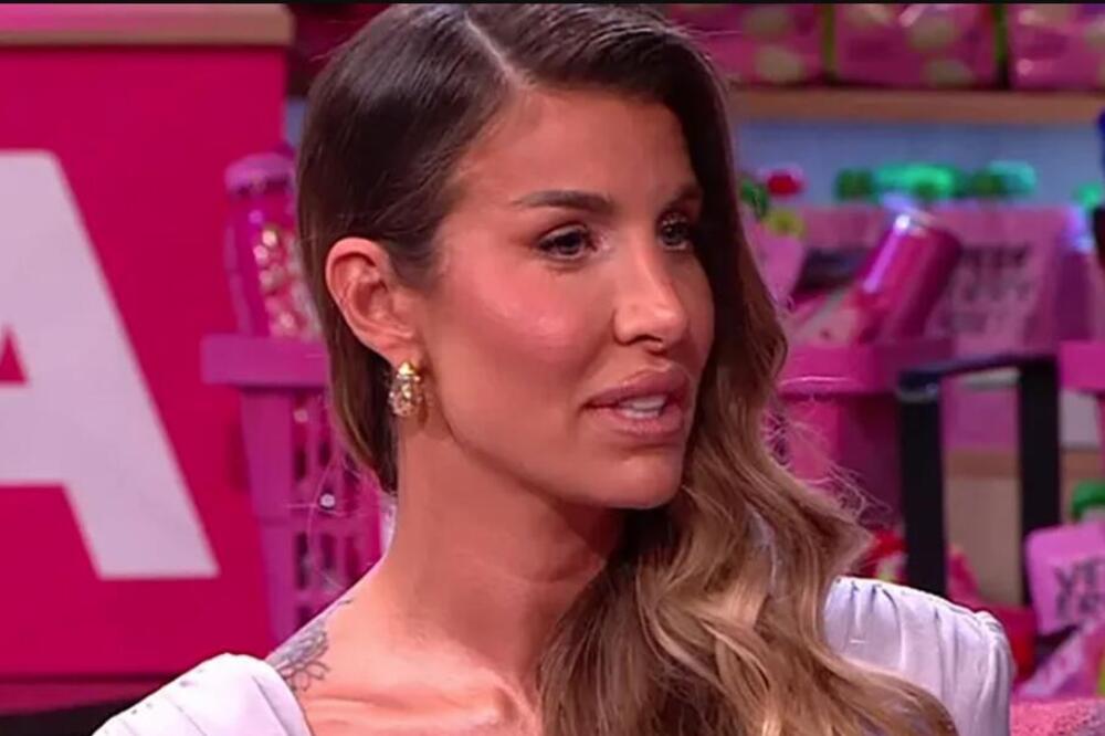 OD ČEGA ŽIVI SLOBINA ŽENA? Ovo je prava istina o NJENIM FINANSIJAMA, evo na KOJE SVE NAČINE zarađuje za život!