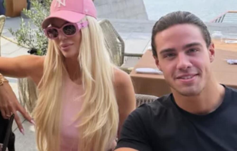 STIŽE TREĆE DETE? Jelena Karleuša šokirala naciju o TRUDNOĆI sa Aleksandrom! "IMAĆU ČIME SE DA ZABAVLJAM"