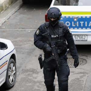 Izvadio mačetu usred škole, pa brutalno napao vršnjake! Užas u srpskom komšiluku, incident usledio zbog ovoga?