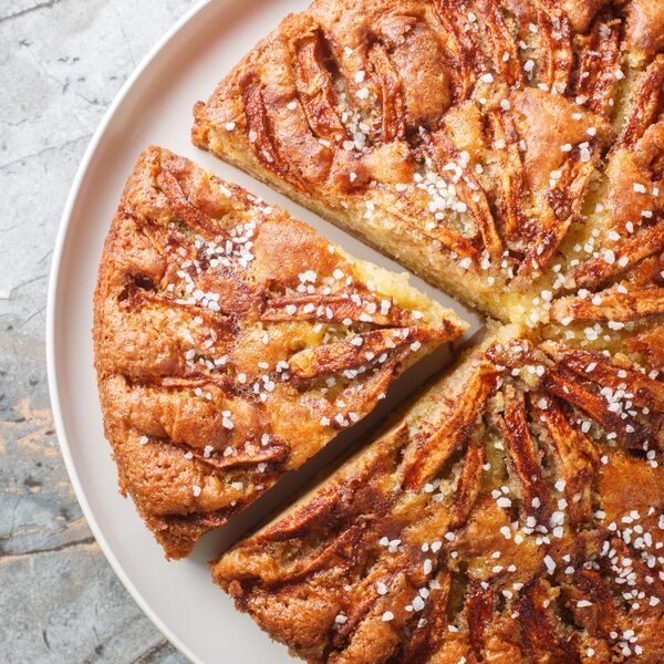 Norveška torta od jabuka je pravi užitak za jesen! Sočna, sprema se brzo, imamo sve sastojke u Srbiji