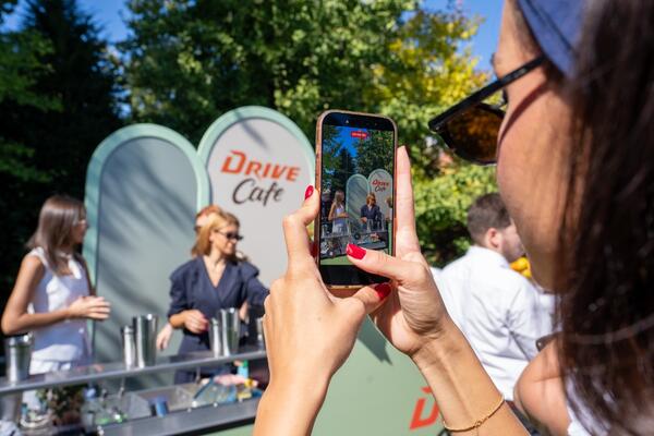 NOVI DIZAJN OMILJENE ITALIJANSKE KAFE U NAJVEĆEM COFFEE SHOP-u U SRBIJI: Drive Cafe u novom ruhu