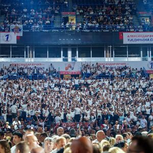 "DOBILI SMO KLJUČEVE OD NAŠEG PRVOG STANA, TO NE BISMO MOGLI SAMI" Mladi bračni par sa skupa poslao jaku poruku