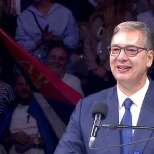 "ZNAMO DA JE S NAMA I DA ĆE UVEK BITI" Vučić se prvo zahalio Ficu, a onda i Tomislavu Nikoliću!