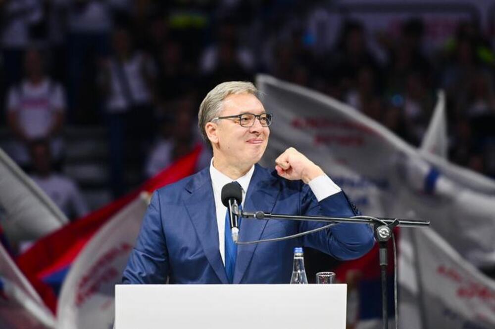 "SVEŠĆEMO BROJ MINISTARA NA 12" Vučić u Areni najavio velike promene u Nemanjinoj!