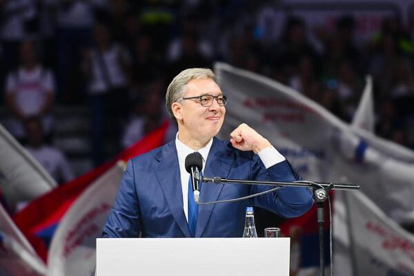 SVE JE SPREMNO ZA SPEKTAKL UJEDINJENE SRBIJE U KRAGUJEVCU Krčka se veliko iznenađenje JEDAN DEO PROGRAMA SVI ČEKAJU