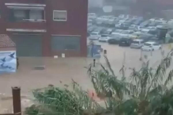 POPLAVE ODNELE PRVE ŽRTVE U ŠPANIJI: Dvoje ljudi izgubilo život, potraga za nestalima i dalje traje