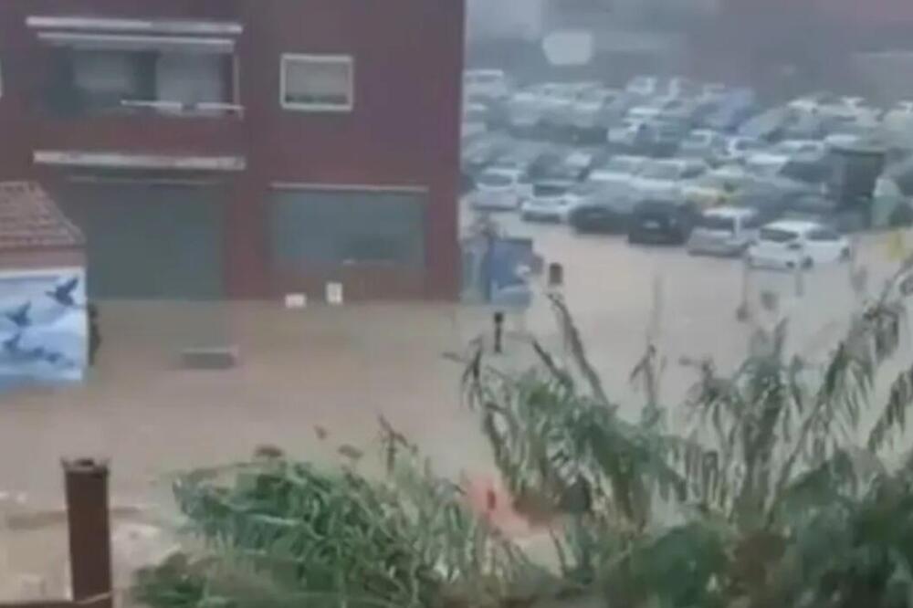 POPLAVE ODNELE PRVE ŽRTVE U ŠPANIJI: Dvoje ljudi izgubilo život, potraga za nestalima i dalje traje