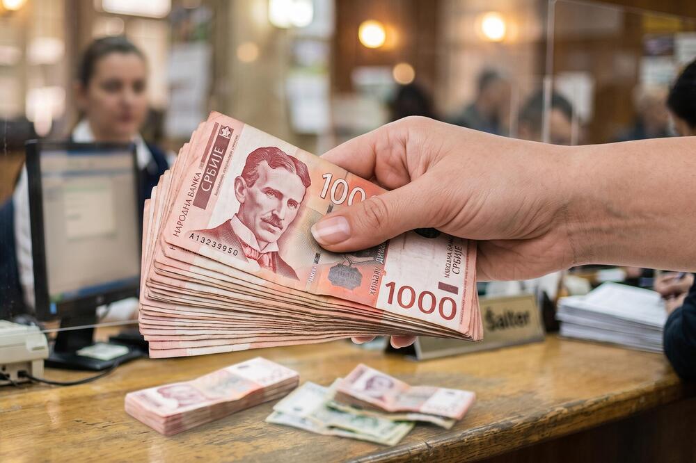 Niste uzeli 6.000 dinara? Budite pažljivi, rok za podizanje nije isti za sve, možete da ostanete bez para