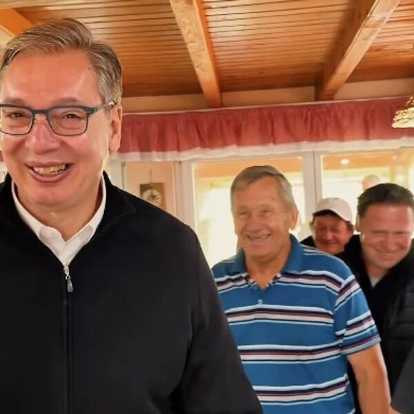 "LEP? GDE SAM LEP?!" Vučića iznenadila starija gospođa u Vojvodini, on joj odgovorio iz srca! (VIDEO)