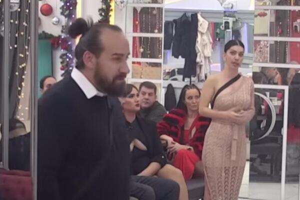 PUKLA TIKVA! Raskinuo POZNATI PAR: Aleksandra se oglasila i sve potvrdila "TAČNO JE"