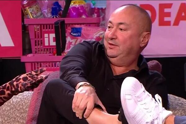 "PLAŠIM SE DA ME ŽENA NE UHVATI SA DEVOJKOM": Folker šokirao usred emisije! Priznao da je VARAO, pa se IZVINJAVAO
