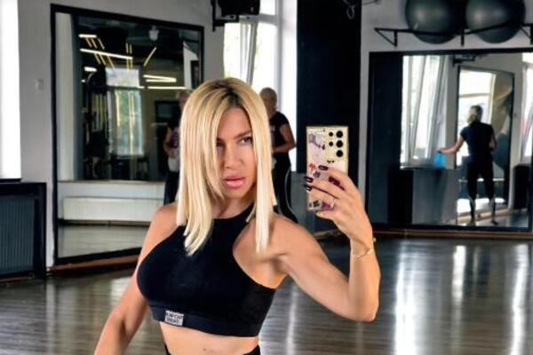 JOVANA JEREMIĆ JAVNO TRAŽI SE*S! O njenom APELU bruje mreže, svi se pitaju da li je UPUĆENO TIGRU!