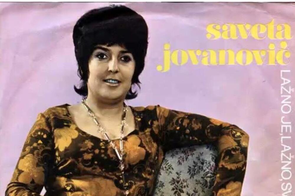KO JE BILA DLAKAVA SAVETA? Omot sa NJENIM ČUPAVIM NOGAMA proglašen za NAJGORI, a za NOĆ ZARAĐIVALA čak...