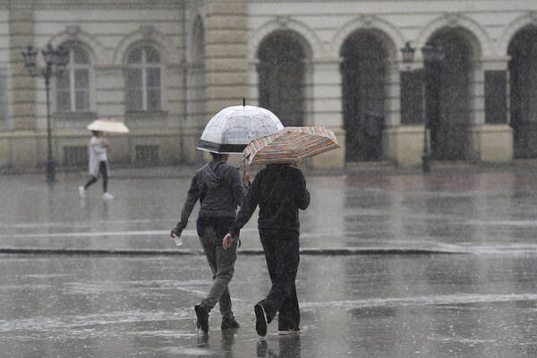 U narednih sat vremena kiša stiže u ovaj deo Srbije: Sprema se haos - evo i gde će dalje udarati nevreme
