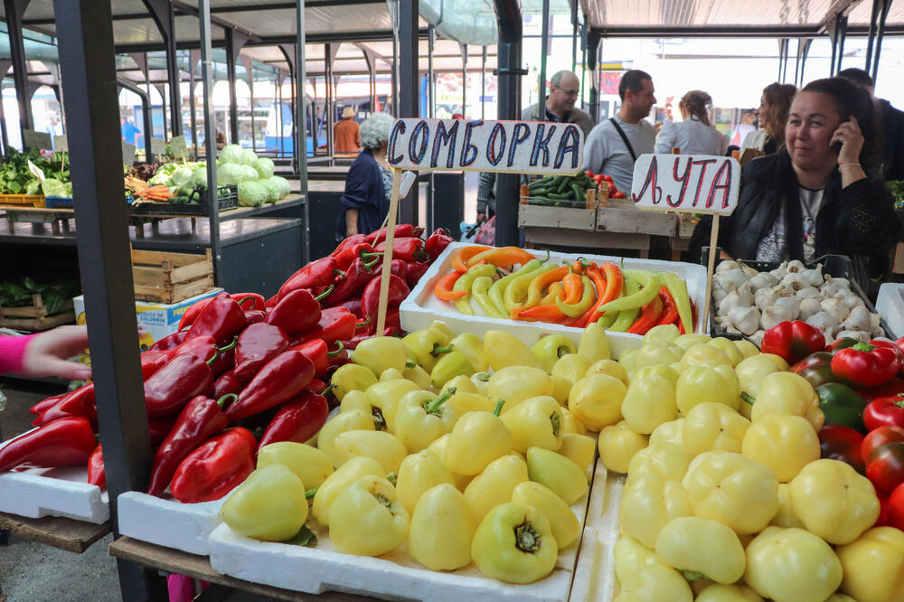 Pale cene hrane u Srbiji za skoro 9 odsto: Ovaj proizvod je drastično pojeftinio!