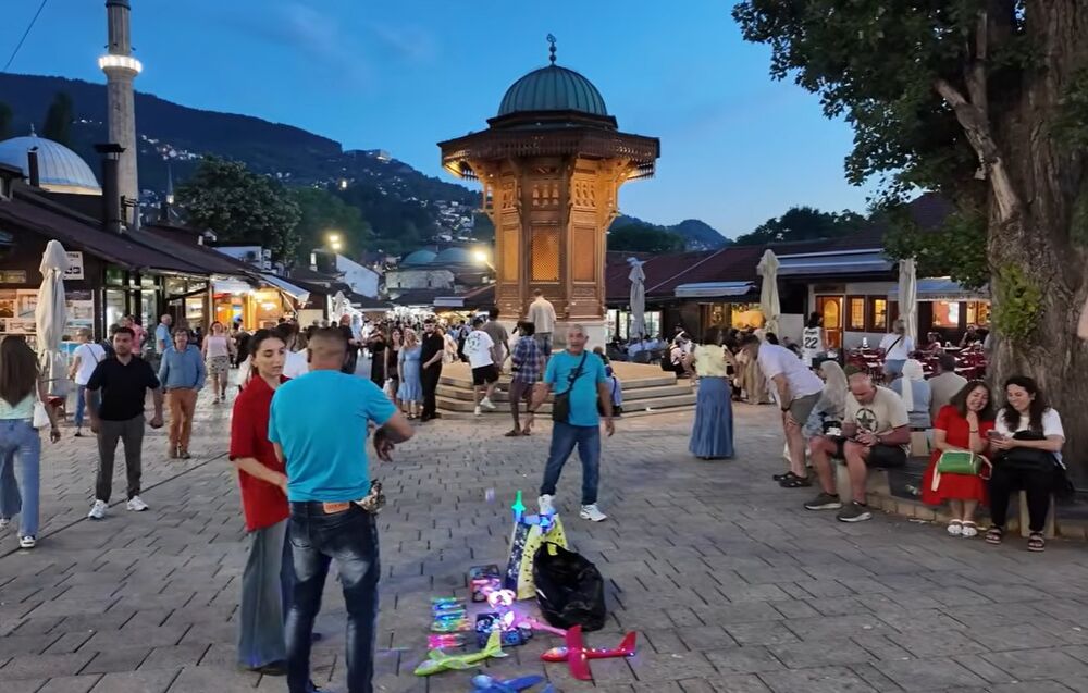 Baščaršija tokom noći