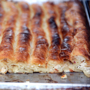 Recept za domaću pitu bez pucanja kora: Tajna elastičnog testa krije se u samo jednom neočekivanom sastojku!