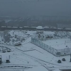 Prvi sneg pao u jednom od najhladnijih gradova: Slede temperature od minus 40, pogledajte ovaj PRIZOR (VIDEO)
