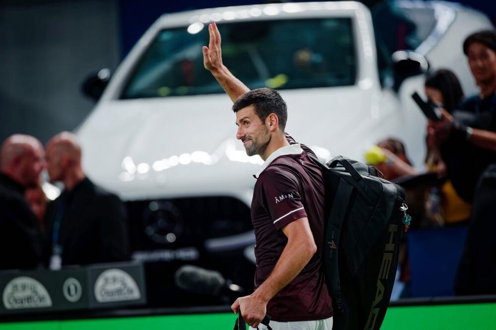 Đoković dobio katastrofalne vesti posle eliminacije na startu Mastersa u Šangaju!