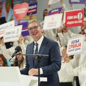 Vučić sa velikog skupa u Kragujevcu: "Hoću da penzija bude preko 750 evra na kraju mog mandata"