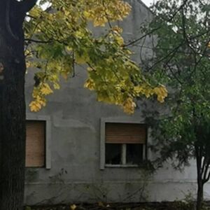 U okolini ovog grada se prodaje kuća od 80 kvadrata za manje od 10.000 evra: Ima 3 sobe, evo šta se još nudi (FOTO)