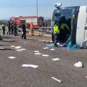 Detalji tragedije na auto-putu: 11 mrtvih, 27 povređenih - krenuli na odmor, a onda usledio koban trenutak (VIDEO)