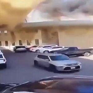 Huti ponovo gađali aerodrom u Rijadu! Pojavili se prvi snimci udara, nije prošlo ni 24 sata od masakra! (VIDEO)