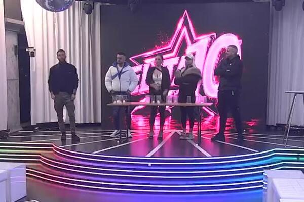 NI DUPLIRANI GLASOVI JE NISU SPASLI! Šok ko je sinoć IZBAČEN iz Elite! Čim je došla u studio, sve RASKRINKALA