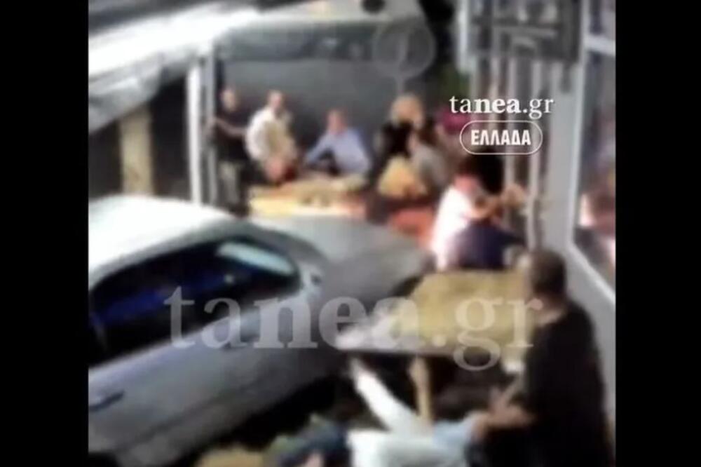 Otkriveno ko je pijani vozač koji je izazvao strašnu nesreću u Solunu: Uleteo u prepunu baštu taverne
