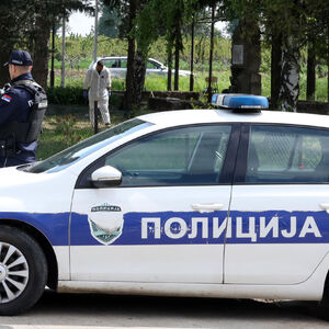 Uhapšen Obrenovčanin zbog droge: Tokom pretresa u stanu se nalazilo malo dete, reagovale sve službe