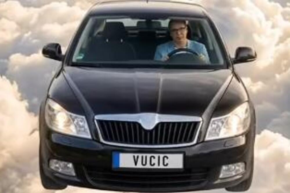Na šaljiv način pozvao građane na večerašnji skup u Zaječaru: Vučić pokazao čime zaista obilazi Srbiju (VIDEO)