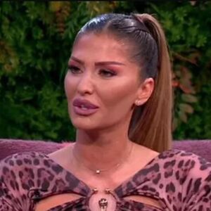 VODITELJKA PINKA PLAKALA KAO KIŠA ZBOG PRINOVE! Stigla nova BEBA, a ovo je bila njena REAKCIJA