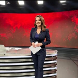 KO JE VODITELJKA PROTIV KOJE JE POKRENUTA ISTRAGA? Zbog NESMOTRENE objave loše joj se piše! Oglasio se advokat