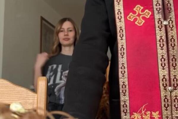 Uskoro slavite slavu i očekujete sveštenika da sveti vodicu: Ovih 8 stvari treba da imate spremne