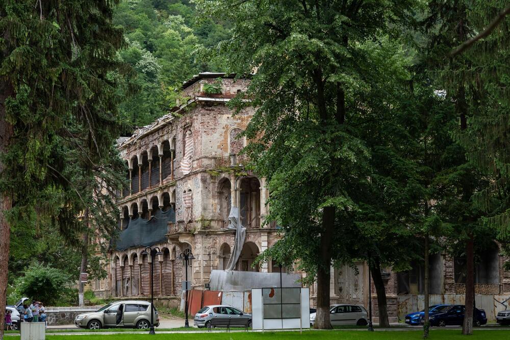 Vodič kroz cene i smeštaj najstarijeg lečilišta iz rimskog doba! Nalazi se na granici sa Srbijom i povoljno je
